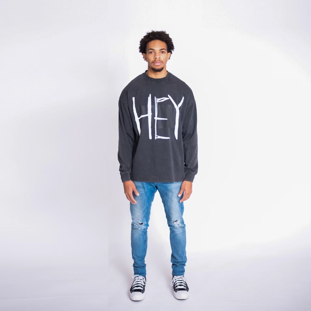 SMILEY FACE LONG SLEEVE T-SHIRT IN WASHED GREY